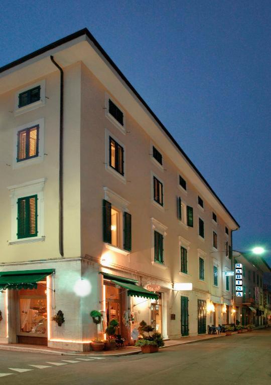 Hotel Marina モンテカティーニ・テルメ エクステリア 写真